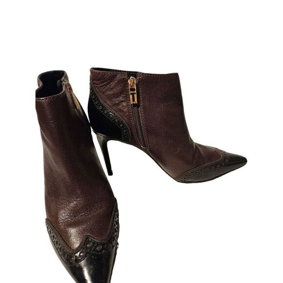 Tory Burch Noelle Leather Ankle Boots with Brogue detail. Size 7. - Picture 3 of 6